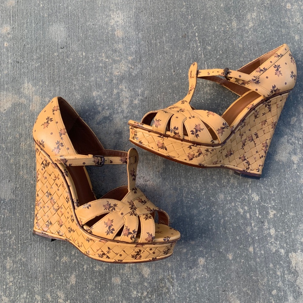 Bottega Veneta printed leather wedge